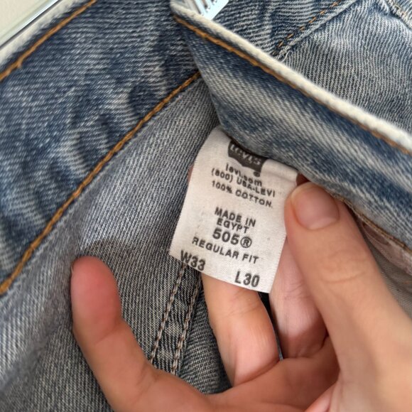 Levi's 505 Denim, Medium/Light Wash in Size 33x30 - Picture 8 of 11